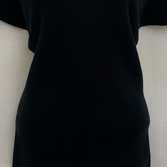 ⭐3/$21 XL Ribbed stretchy sweater [Faded Glory] black short-sleeved V-neck - Picture 2 of 14